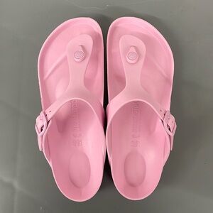 Birkenstock Sz 40. L9/M7. Brand new never worn